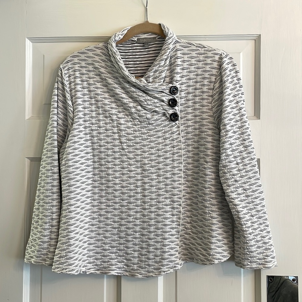 Habitat white and black top. Size L.
